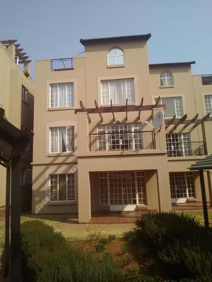 Apartment / Flat For Sale in Castleview, Germiston